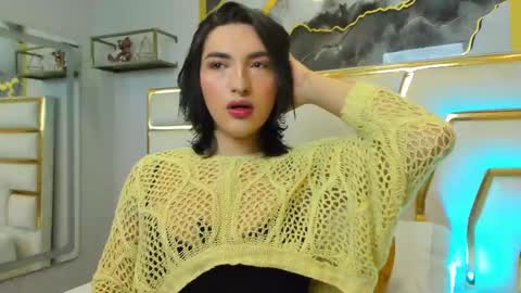   online show from March 5, 11:38 am