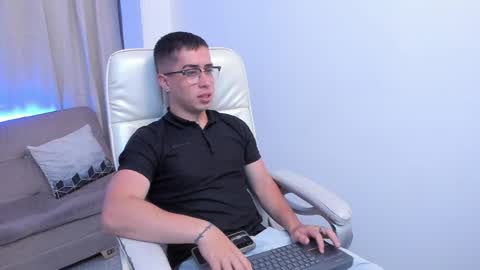 Tomas online show from April 5, 3:47 am