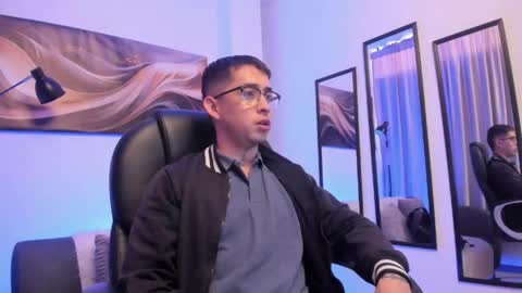 Snapshot of tommas_johnson chatting on May 7, 11:59 am Tomas online show from May 7, 11:59 am