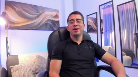 Snapshot of tommas_johnson chatting on May 8, 12:10 pm Tomas online show from May 8, 12:10 pm