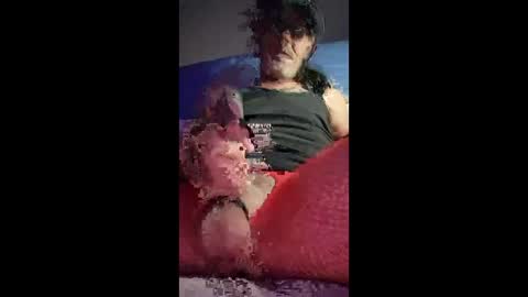 tommgunn25 online show from April 23, 6:25 am