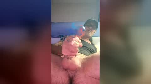 tommgunn25 online show from June 21, 7:44 am