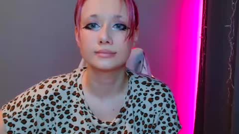 Snapshot of tommioo7 chatting on February 1, 1:55 am Galadriel online show from February 1, 1:55 am