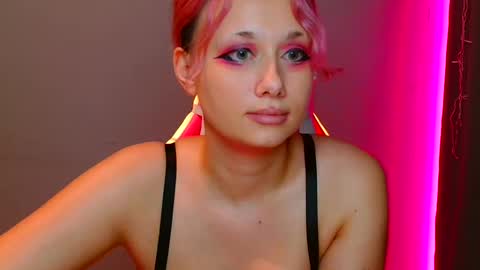 Snapshot of tommioo7 chatting on February 5, 9:46 am Galadriel online show from February 5, 9:46 am