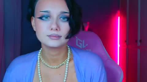 Snapshot of tommioo7 chatting on November 28, 3:20 am Galadriel online show from November 28, 3:20 am