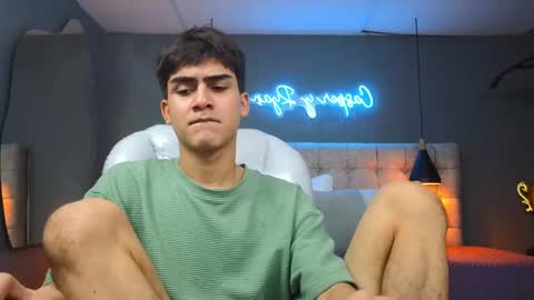 Tommy  online show from March 5, 5:40 am