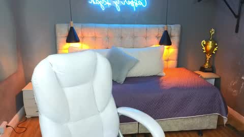 Tommy  online show from March 6, 7:03 am