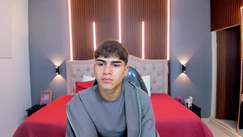 Tommy  online show from October 29, 3:42 am