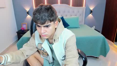 Tommy  online show from February 17, 3:36 am