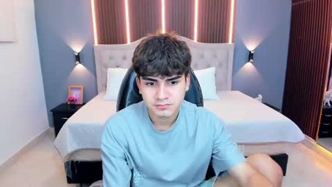Tommy  online show from June 6, 4:17 am