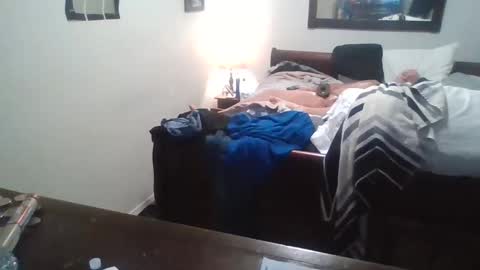 Snapshot of tommy44450243 chatting on February 19, 10:01 am tommy44450243 online show from February 19, 10:01 am