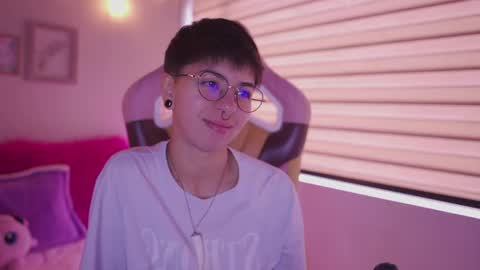 Blue  online show from April 21, 12:33 pm