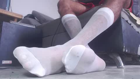   Thomas    online show from November 26, 3:57 pm