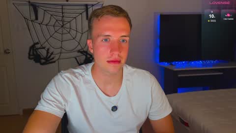 Tommy online show from December 11, 11:41 am