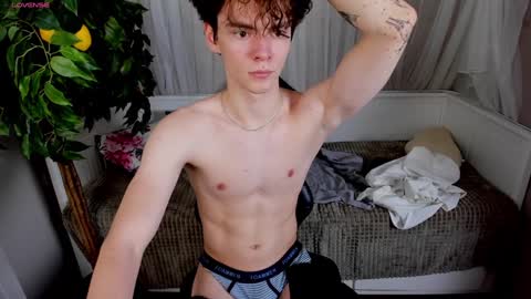 Tommy online show from February 4, 6:27 pm