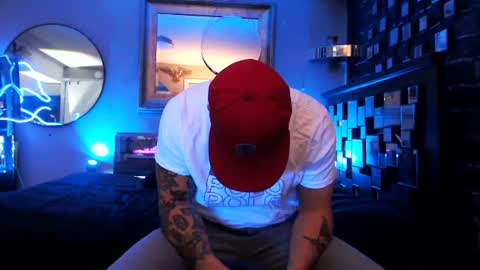 Snapshot of tommy_knuckles chatting on June 3, 3:53 am Tommy online show from June 3, 3:53 am