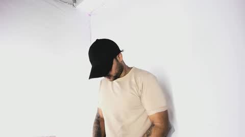 tommy_sccott online show from October 4, 10:30 pm