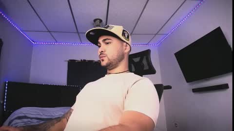 tommy_sccott online show from March 5, 10:28 pm