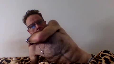 Snapshot of tommyandtomara chatting on April 7, 7:47 pm tommyandtomara online show from April 7, 7:47 pm