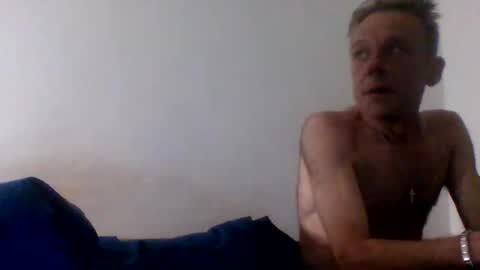 Snapshot of tommyandtomara chatting on April 9, 8:14 pm tommyandtomara online show from April 9, 8:14 pm