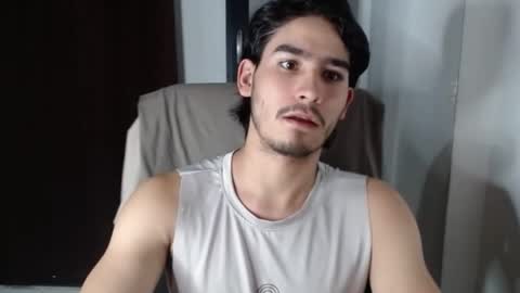 Snapshot of tommycutee21 chatting on May 13, 6:22 am tommycutee21 online show from May 13, 6:22 am
