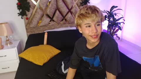 Tommy Foxboy online show from December 27, 4:15 am