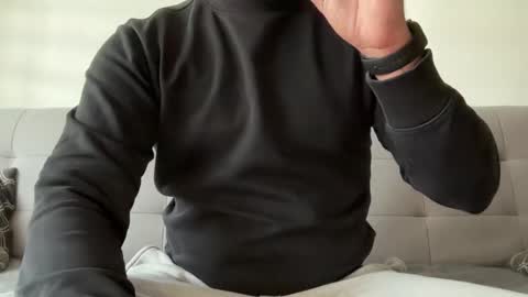 Snapshot of tommyjay32 chatting on September 16, 12:28 pm tommyjay32 online show from September 16, 12:28 pm