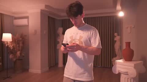 Snapshot of tommyjoyer chatting on January 15, 8:08 am Tommy Joyer online show from January 15, 8:08 am