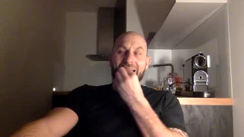 Thomas Fit online show from January 4, 8:48 pm