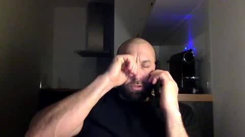 Thomas Fit online show from January 6, 8:50 pm