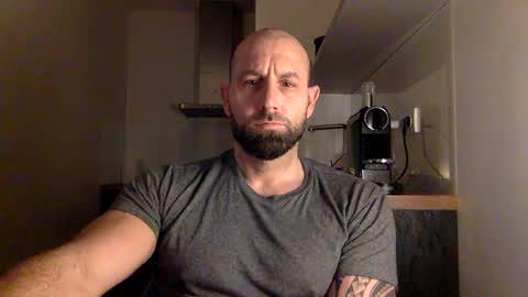 Thomas Fit online show from January 7, 6:27 am