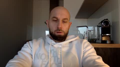 Thomas Fit online show from February 4, 7:51 am