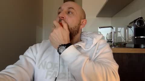 Thomas Fit online show from February 4, 10:54 am