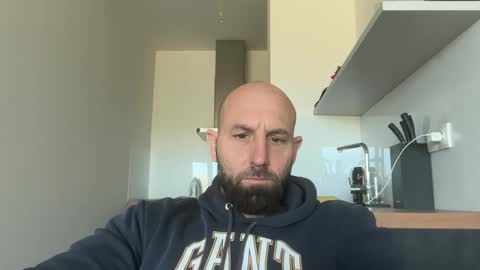 Thomas Fit online show from September 11, 7:08 am