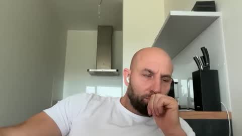 Thomas Fit online show from September 22, 9:22 am