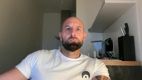 Thomas Fit online show from September 23, 5:10 am