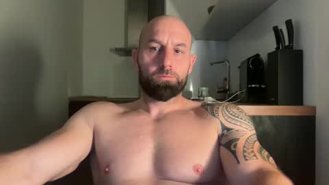 Thomas Fit online show from September 29, 9:52 pm