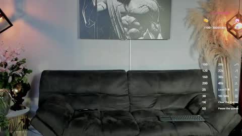 Snapshot of tomy_scott6 chatting on October 2, 11:23 pm tomy_scott6 online show from October 2, 11:23 pm