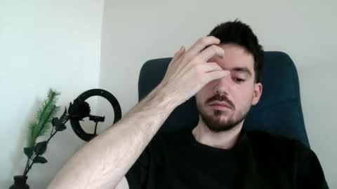 Snapshot of tomylind chatting on March 28, 10:04 am Onlyfans - Tomylind keep you in touch there online show from March 28, 10:04 am