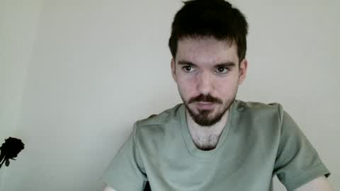 Snapshot of tomylind chatting on June 14, 10:39 am Onlyfans - Tomylind keep you in touch there online show from June 14, 10:39 am