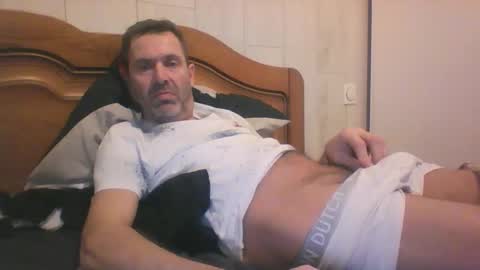 Snapshot of tonio1972 chatting on December 14, 7:40 pm tonio1972 online show from December 14, 7:40 pm