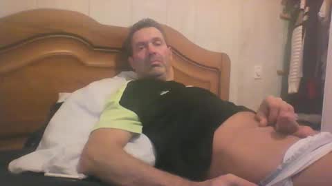 tonio358965 online show from September 16, 6:31 pm