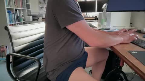 Snapshot of tonisun chatting on March 2, 3:37 pm tonisun online show from March 2, 3:37 pm