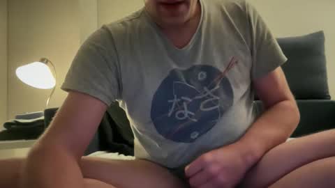 Snapshot of tonisun chatting on September 12, 10:21 pm tonisun online show from September 12, 10:21 pm