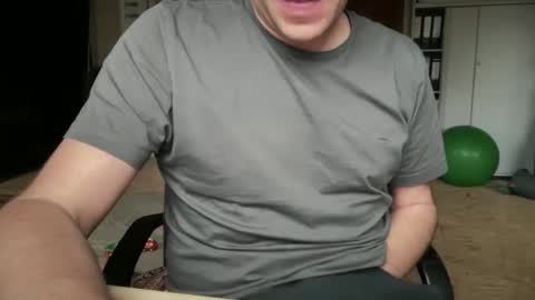 Snapshot of tonisun chatting on November 3, 2:40 pm tonisun online show from November 3, 2:40 pm