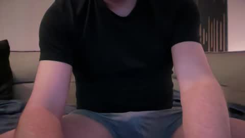 Snapshot of tonisun chatting on March 13, 8:48 pm tonisun online show from March 13, 8:48 pm