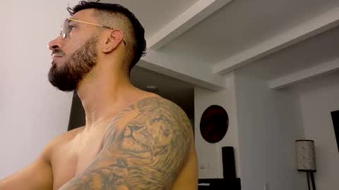 tony muscle1 online show from March 18, 11:02 am