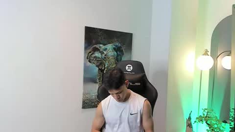 Snapshot of tony_petrov chatting on October 14, 4:46 am tony_petrov online show from October 14, 4:46 am