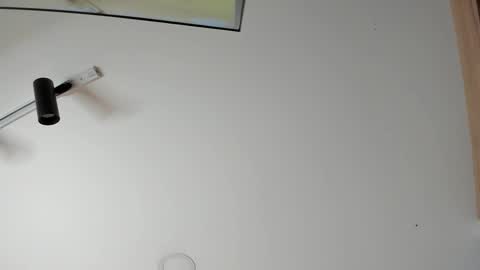 Snapshot of tony_petrov chatting on November 17, 12:22 pm tony_petrov online show from November 17, 12:22 pm