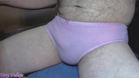 Snapshot of tony_vallejo chatting on October 13, 7:41 am Tony V online show from October 13, 7:41 am